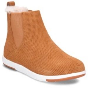 EMU Chelsea Boot